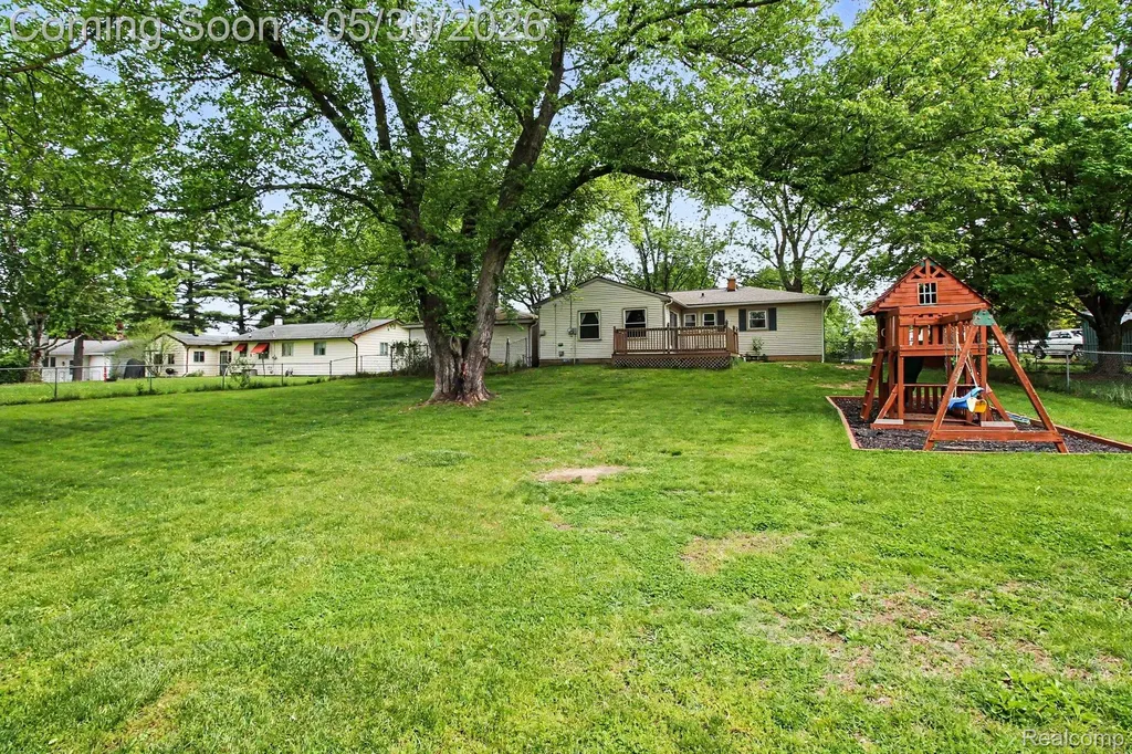120 Westdale Drive Genoa Township MI 48843