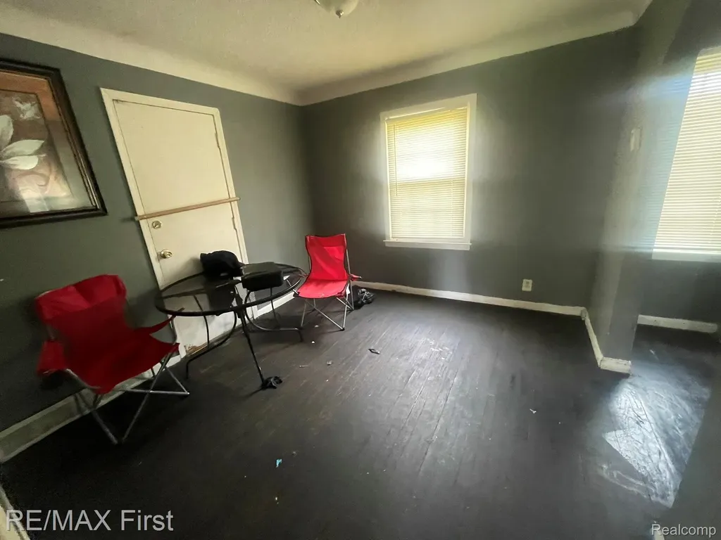 3677 Somerset Avenue Detroit City MI 48224