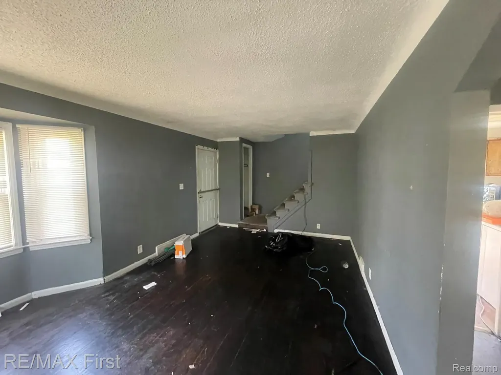 3677 Somerset Avenue Detroit City MI 48224