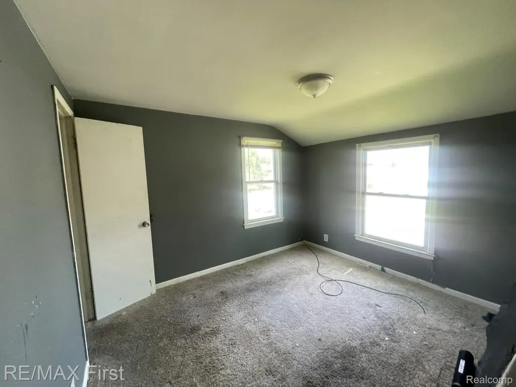 3677 Somerset Avenue Detroit City MI 48224