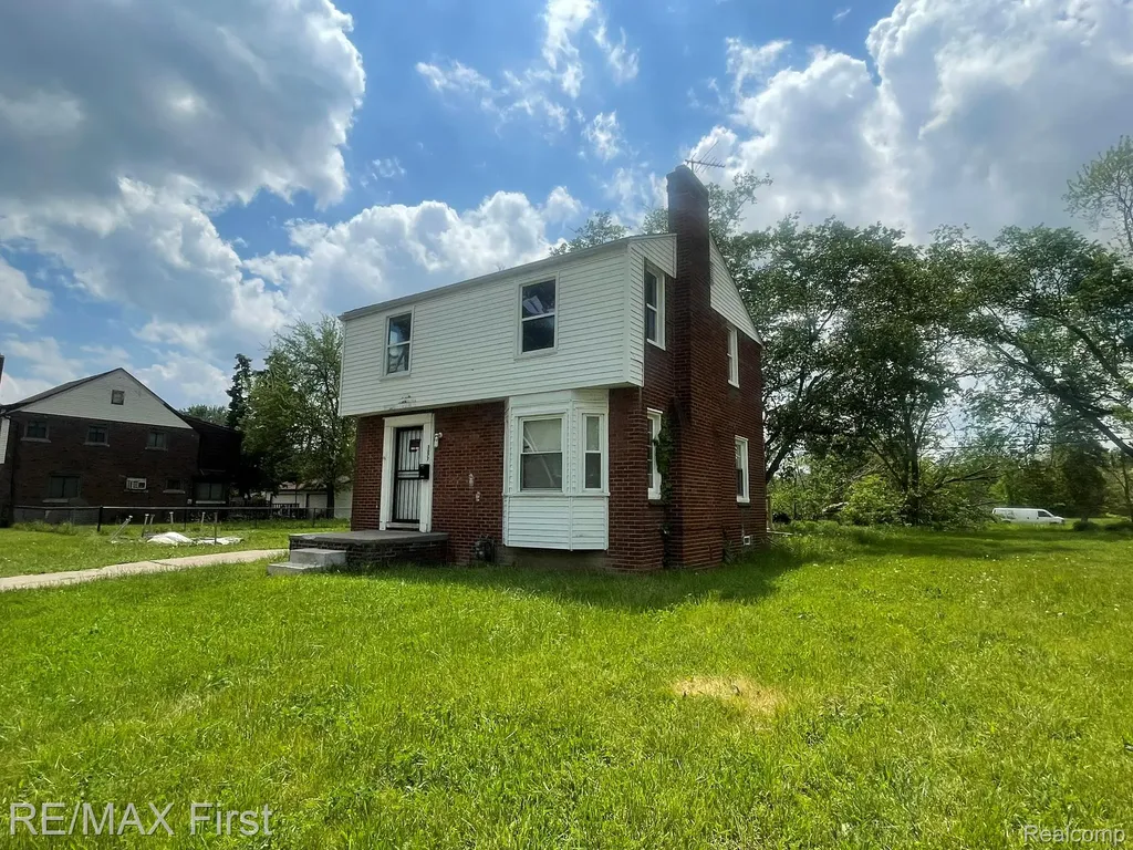 3677 Somerset Avenue Detroit City MI 48224