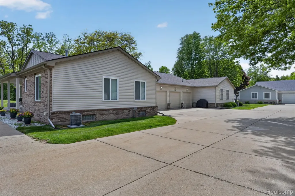 1484 Leisure Drive Mundy Township MI 48507