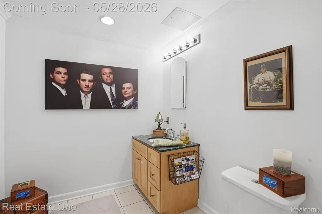 265 Winslow Circle Commerce Charter Township MI 48390