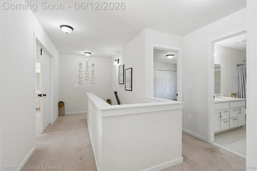 8760 Oak Ridge Trail Westland City MI 48185