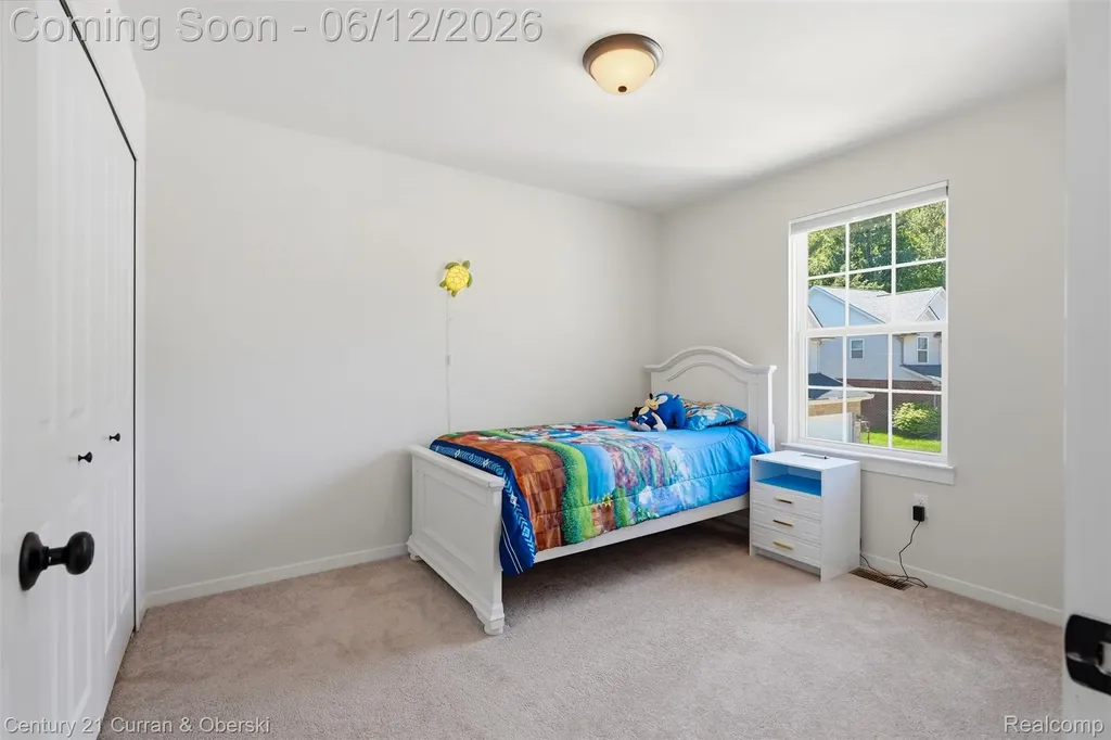 8760 Oak Ridge Trail Westland City MI 48185