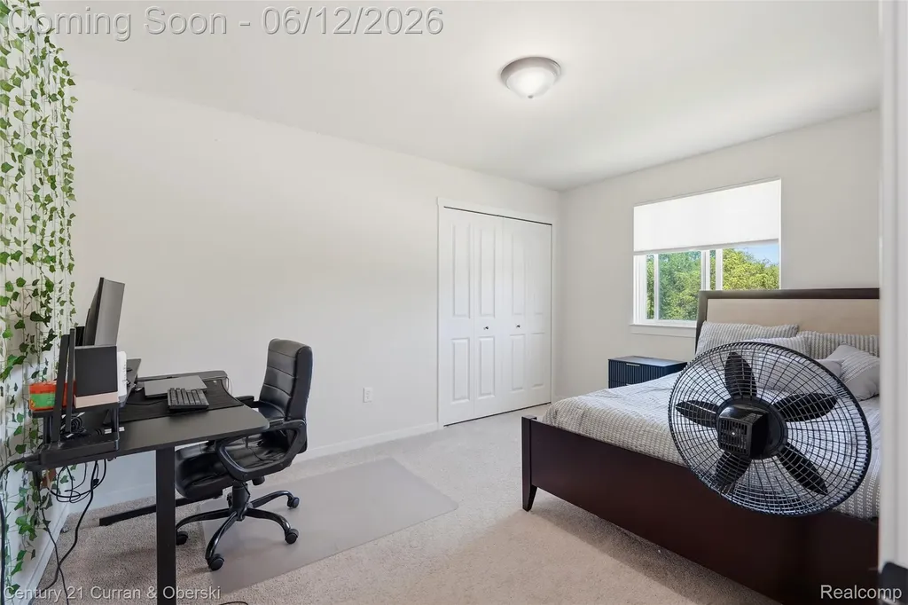 8760 Oak Ridge Trail Westland City MI 48185