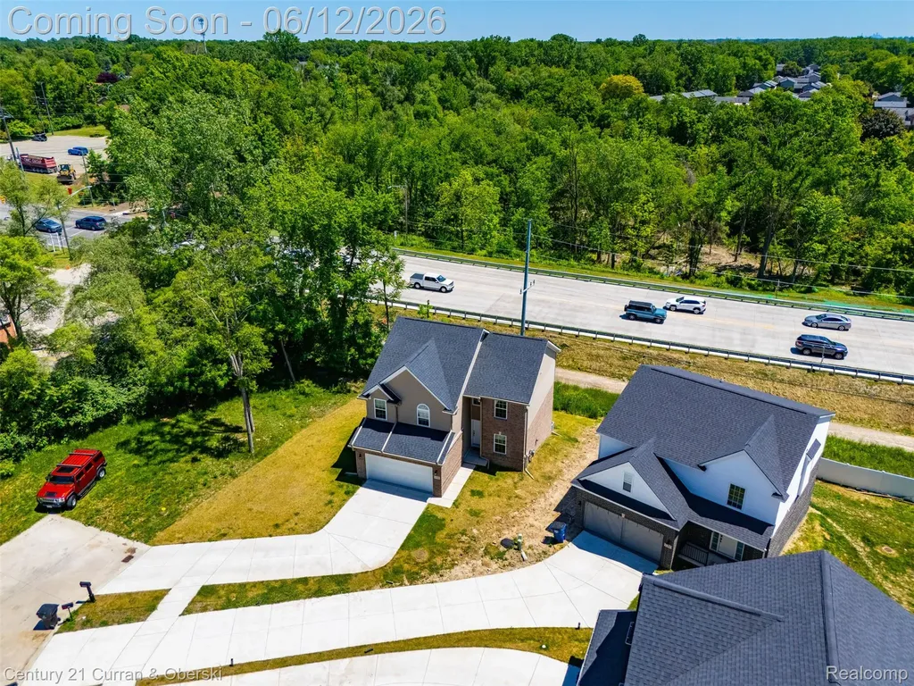 8760 Oak Ridge Trail Westland City MI 48185