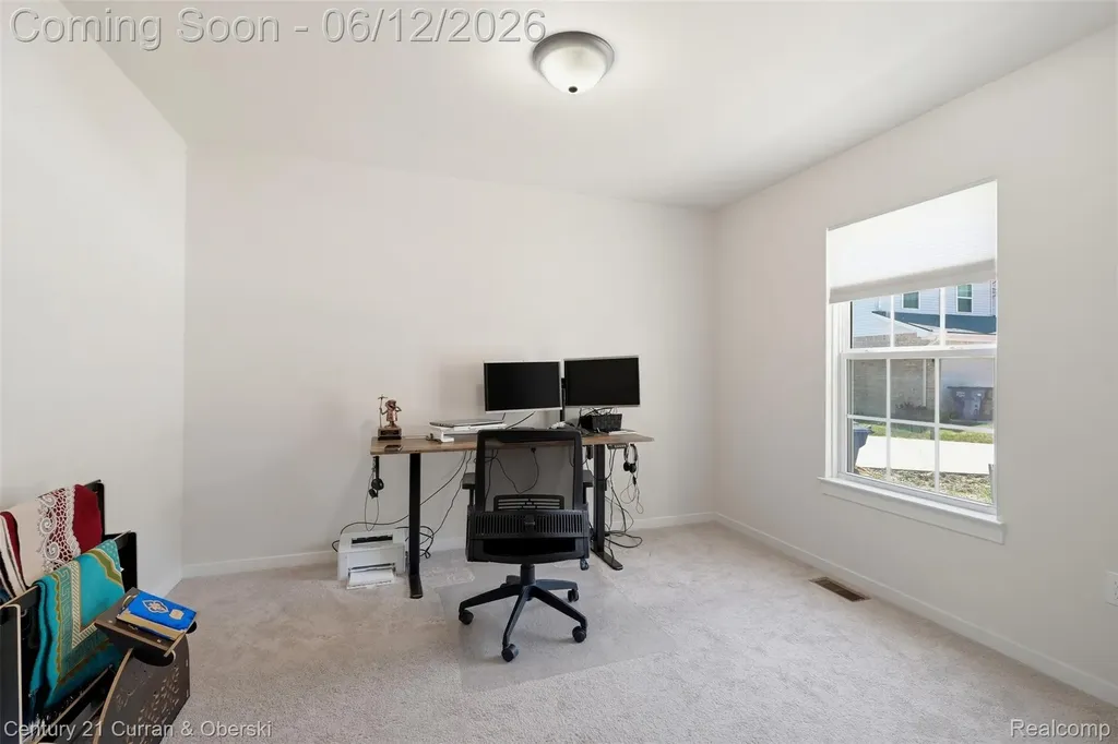 8760 Oak Ridge Trail Westland City MI 48185