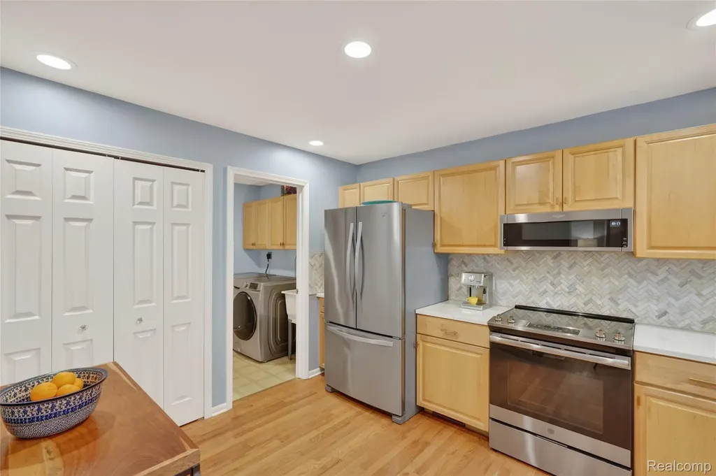 6652 Cortland Avenue Genoa Township MI 48114