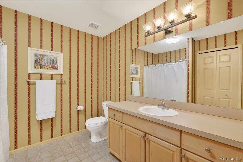 6652 Cortland Avenue Genoa Township MI 48114
