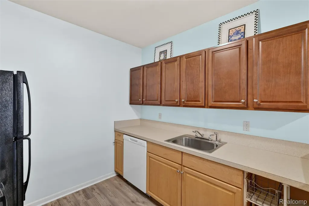 6652 Cortland Avenue Genoa Township MI 48114