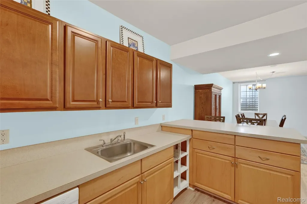 6652 Cortland Avenue Genoa Township MI 48114