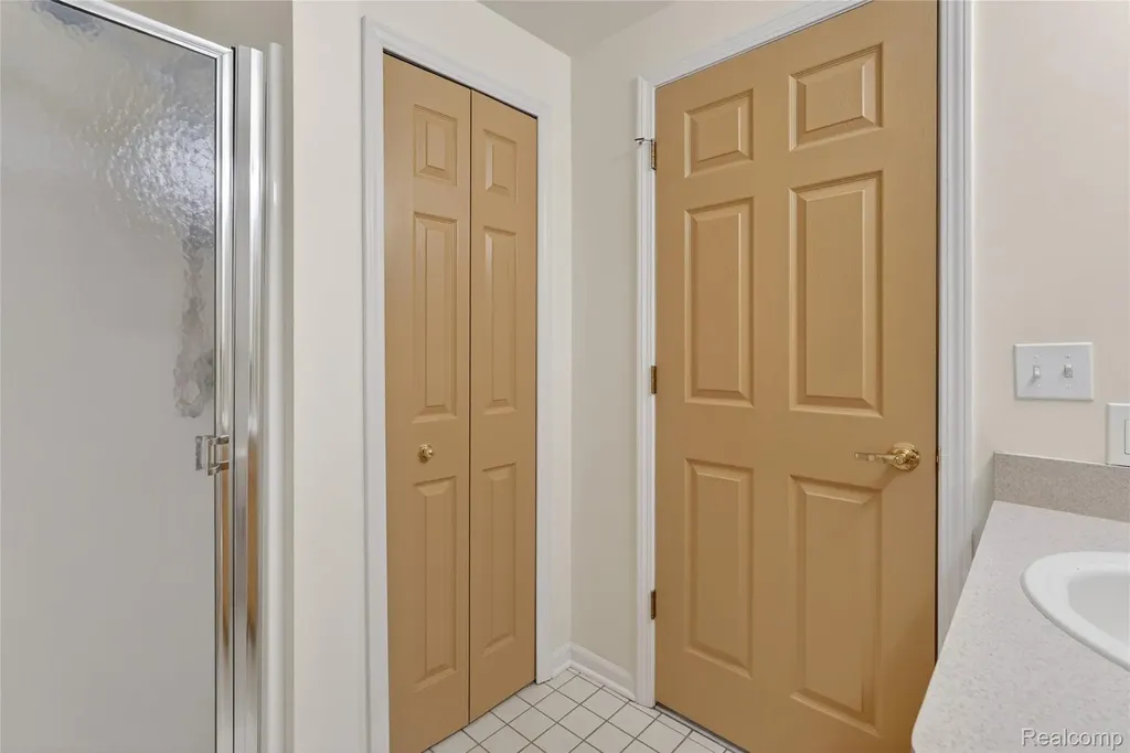 6652 Cortland Avenue Genoa Township MI 48114