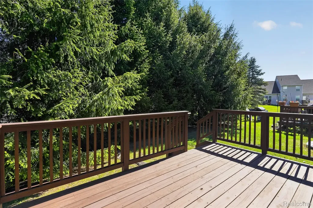 6652 Cortland Avenue Genoa Township MI 48114