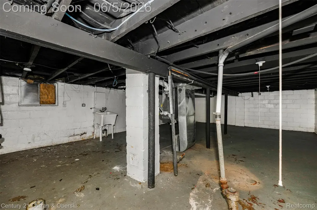 7667 Ellsworth Street Detroit City MI 48238