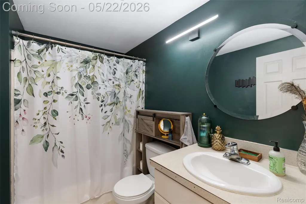 649 Lounsbury Avenue Pontiac City MI 48340