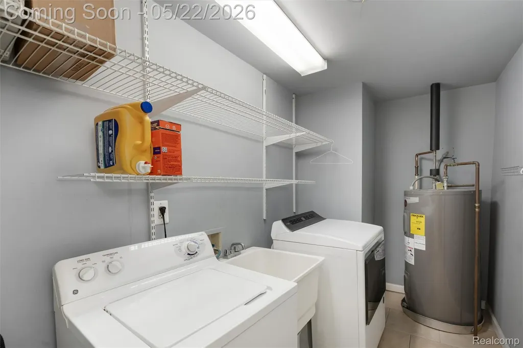 649 Lounsbury Avenue Pontiac City MI 48340