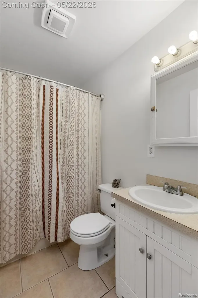 649 Lounsbury Avenue Pontiac City MI 48340