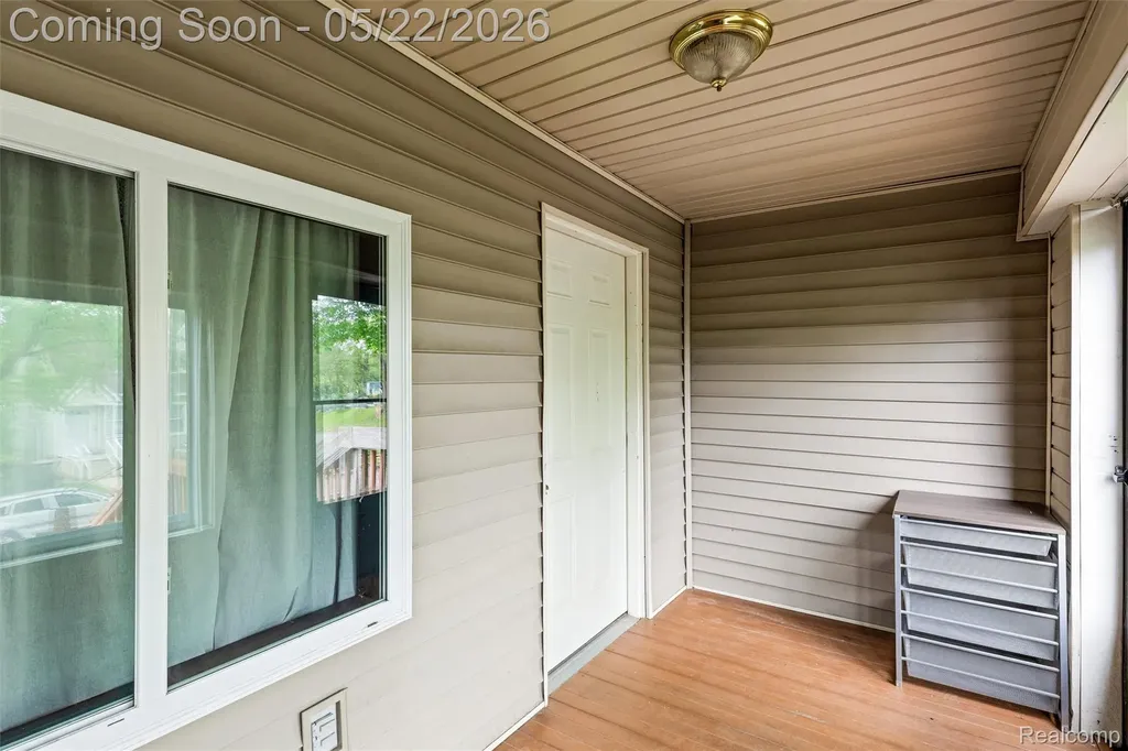 649 Lounsbury Avenue Pontiac City MI 48340
