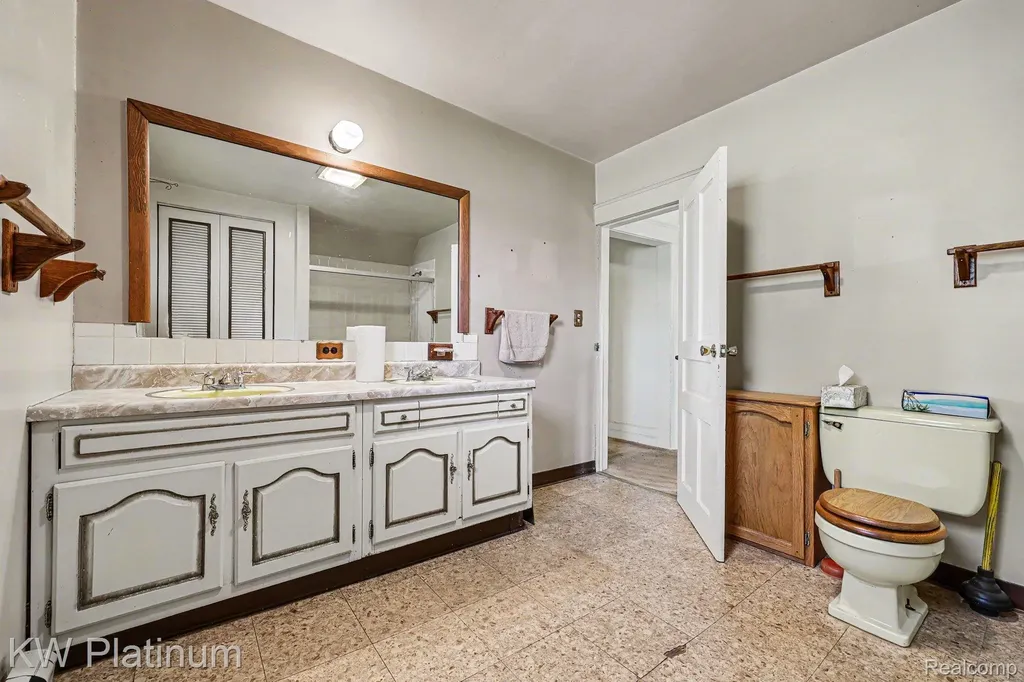 30825 Prospect Street New Haven Village MI 48048