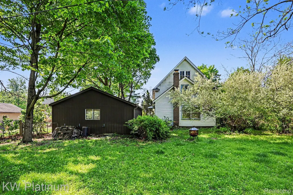 30825 Prospect Street New Haven Village MI 48048
