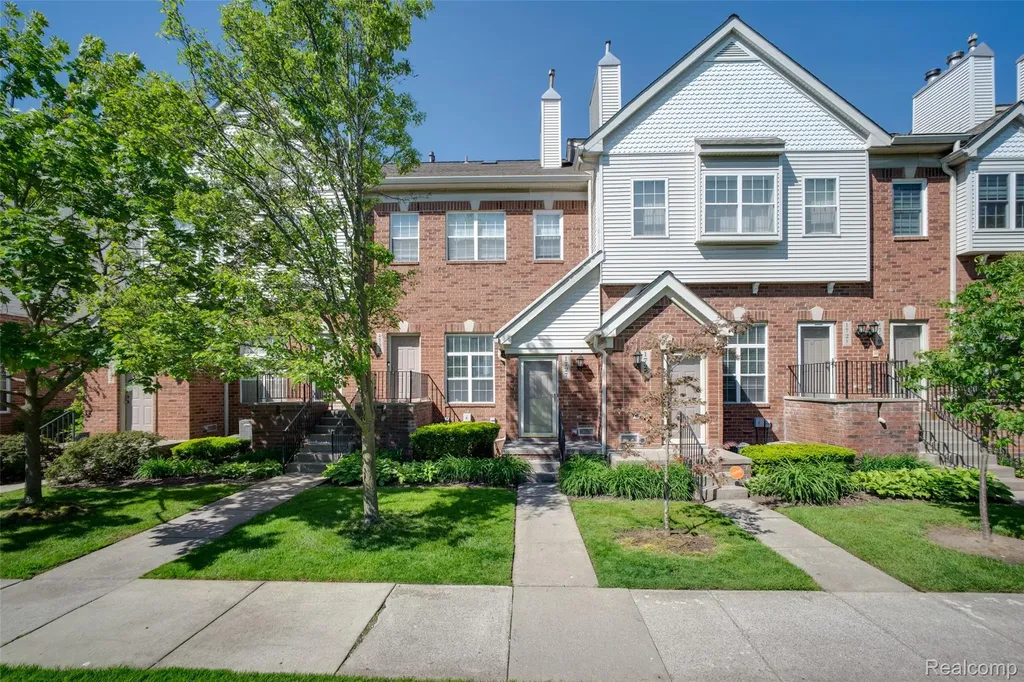 1727 Campau Farms Circle Detroit City MI 48207