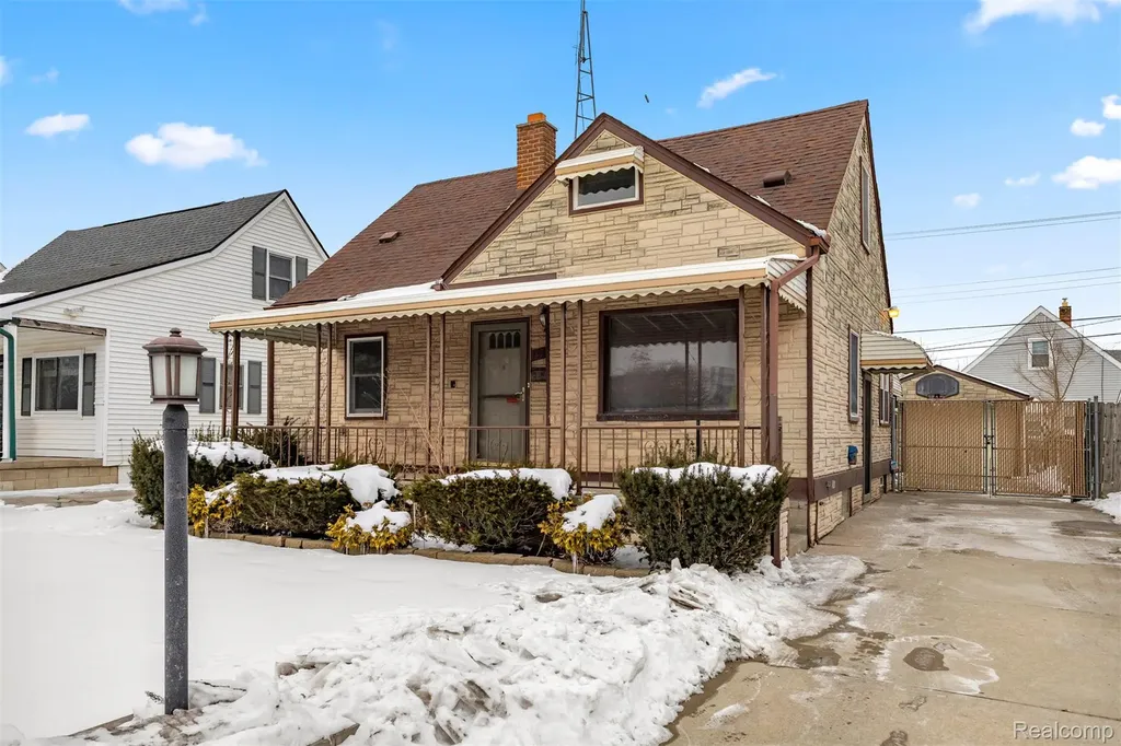 14716 Eureka Road Southgate City MI 48195