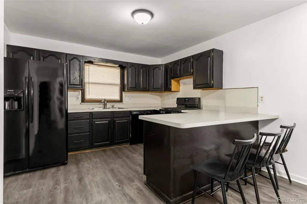 14716 Eureka Road Southgate City MI 48195