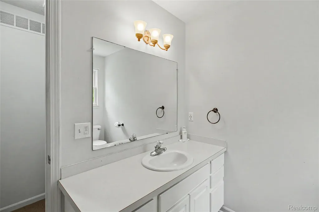 149 Laura Lane Linden City MI 48451