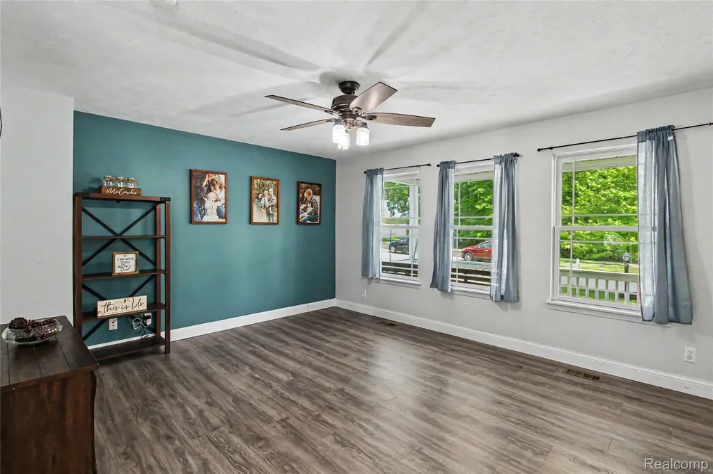 149 Laura Lane Linden City MI 48451