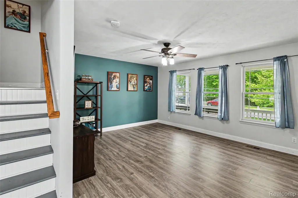 149 Laura Lane Linden City MI 48451