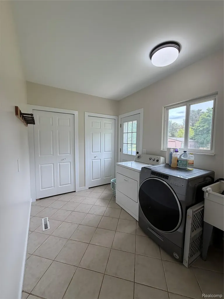 2712 North Branch Road Deerfield Township MI 48461