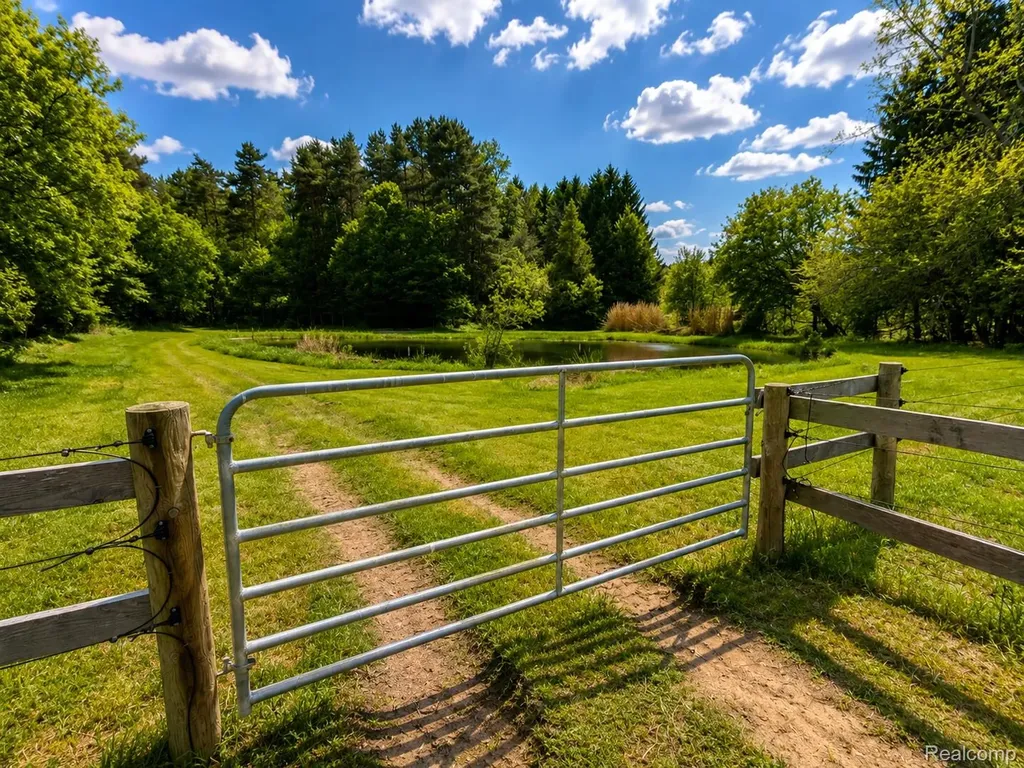 2712 North Branch Road Deerfield Township MI 48461