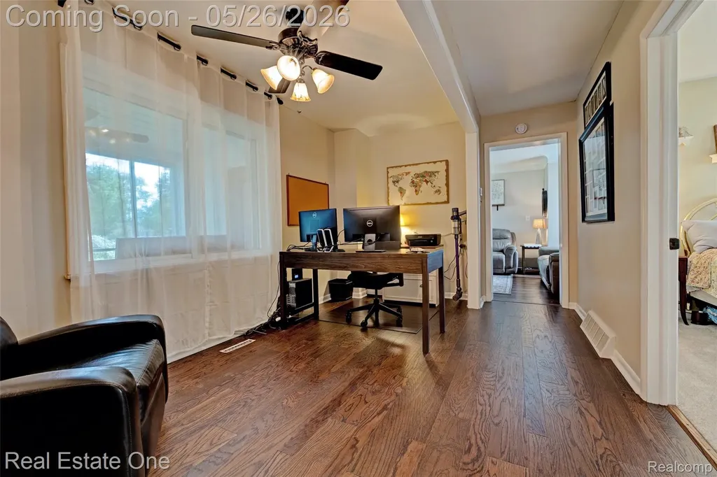 6394 Manson Drive Waterford Charter Township MI 48329