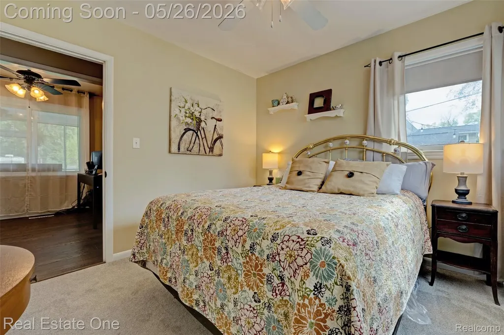 6394 Manson Drive Waterford Charter Township MI 48329