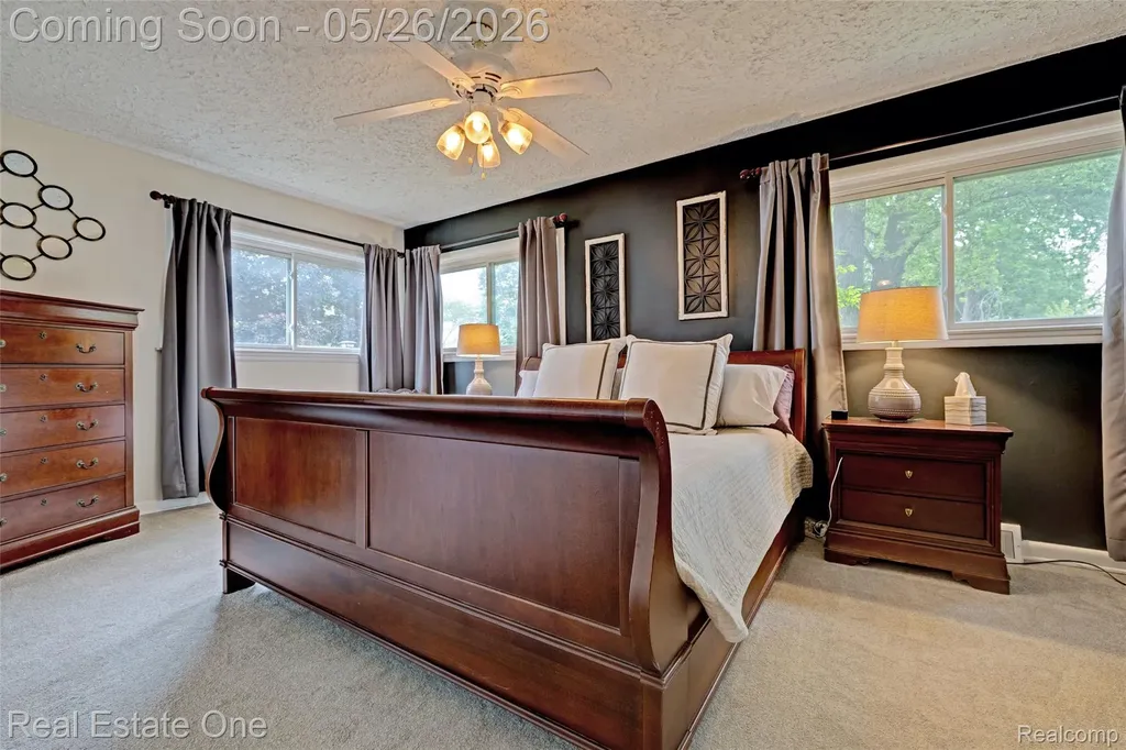 6394 Manson Drive Waterford Charter Township MI 48329