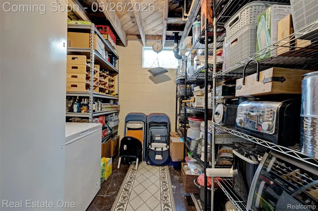 6394 Manson Drive Waterford Charter Township MI 48329