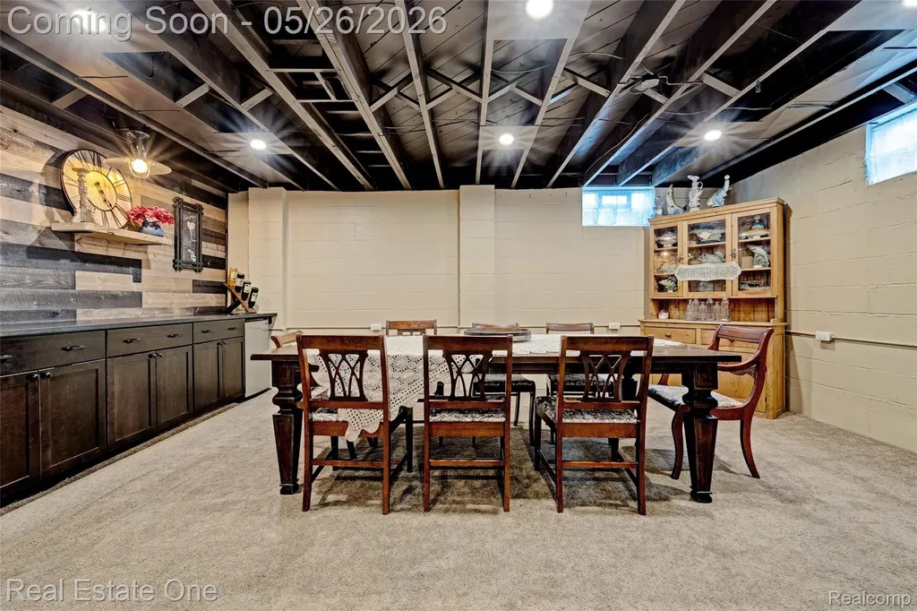 6394 Manson Drive Waterford Charter Township MI 48329