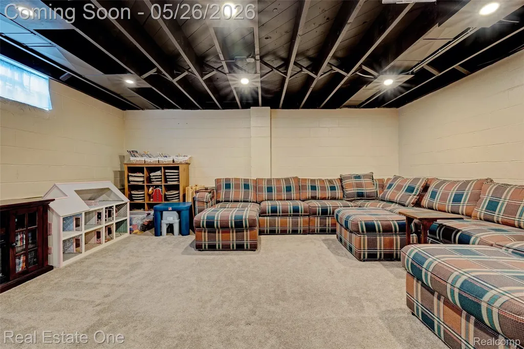 6394 Manson Drive Waterford Charter Township MI 48329