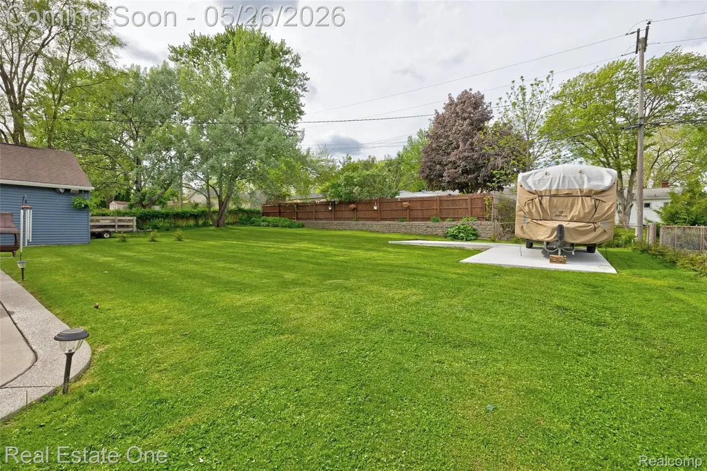 6394 Manson Drive Waterford Charter Township MI 48329