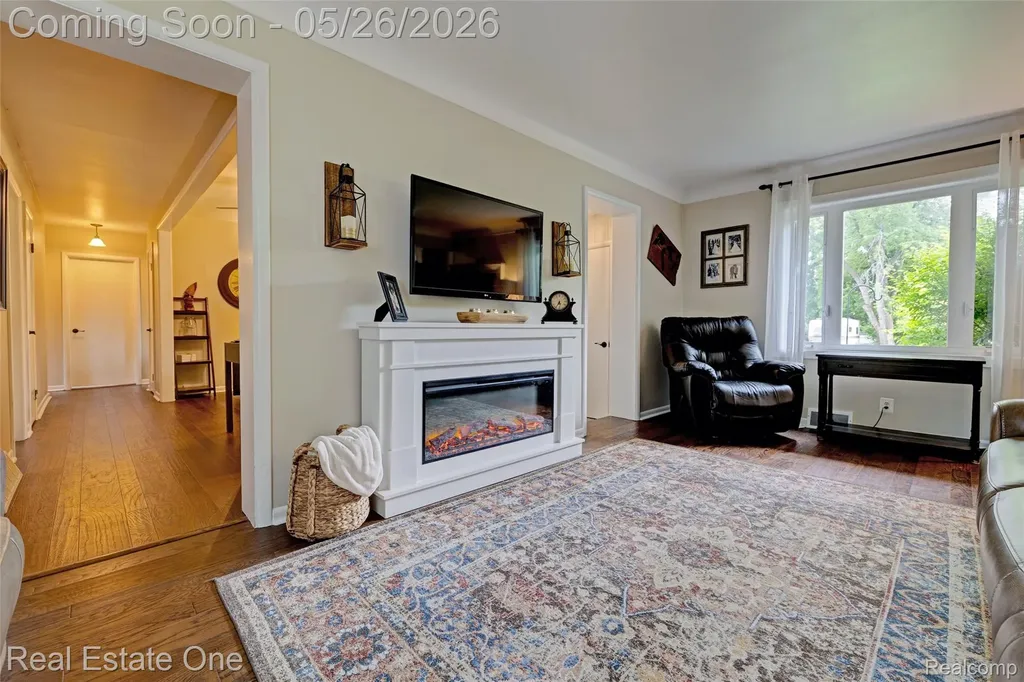 6394 Manson Drive Waterford Charter Township MI 48329