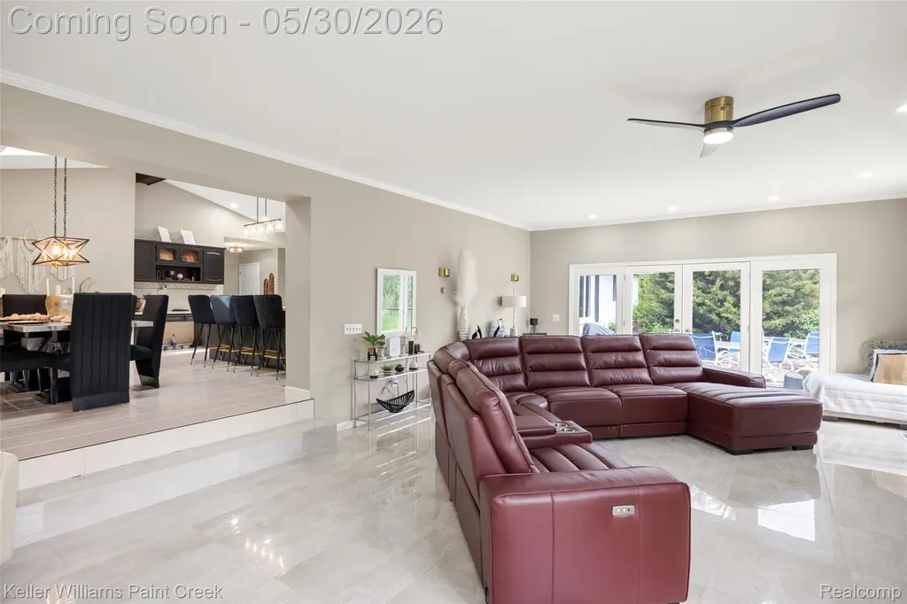 38880 Sahr Court Clinton Charter Township MI 48038