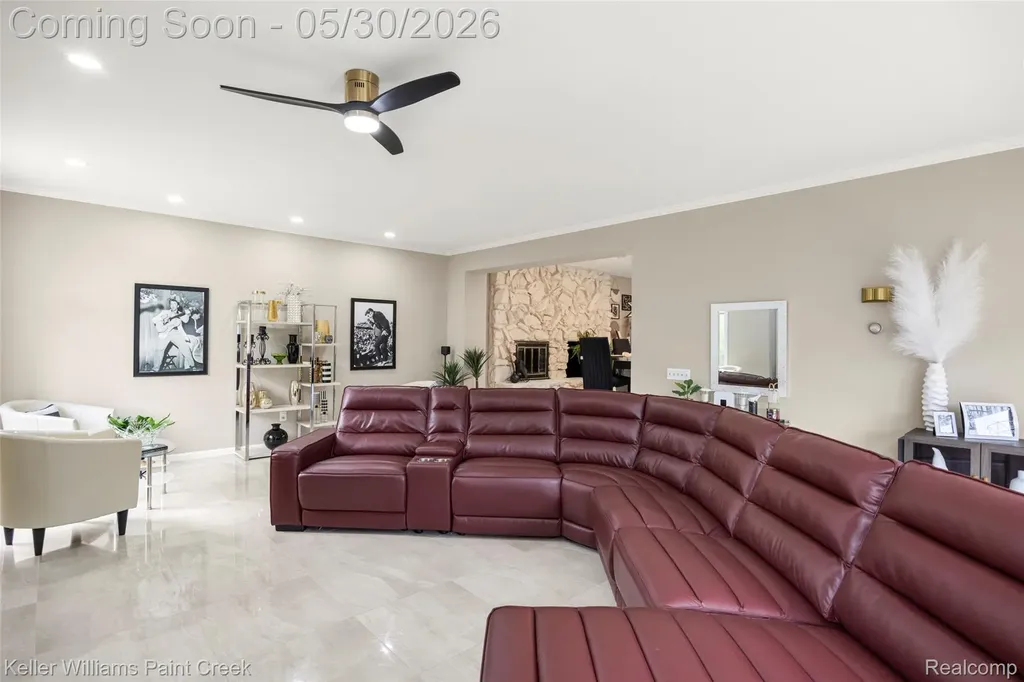 38880 Sahr Court Clinton Charter Township MI 48038