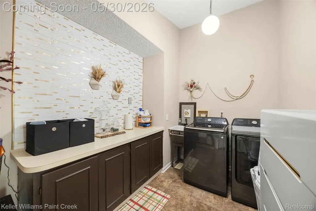 38880 Sahr Court Clinton Charter Township MI 48038