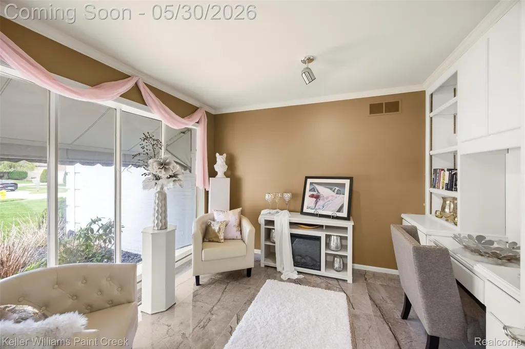 38880 Sahr Court Clinton Charter Township MI 48038