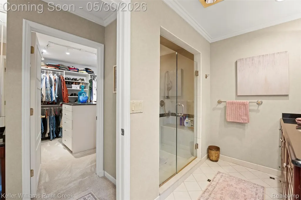 38880 Sahr Court Clinton Charter Township MI 48038