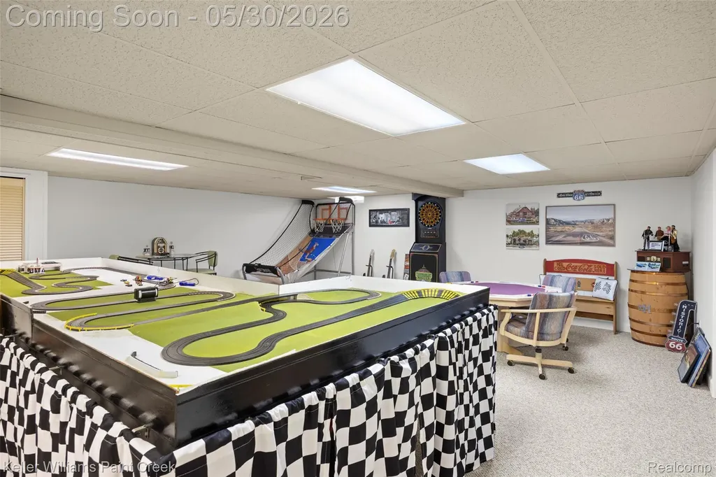 38880 Sahr Court Clinton Charter Township MI 48038