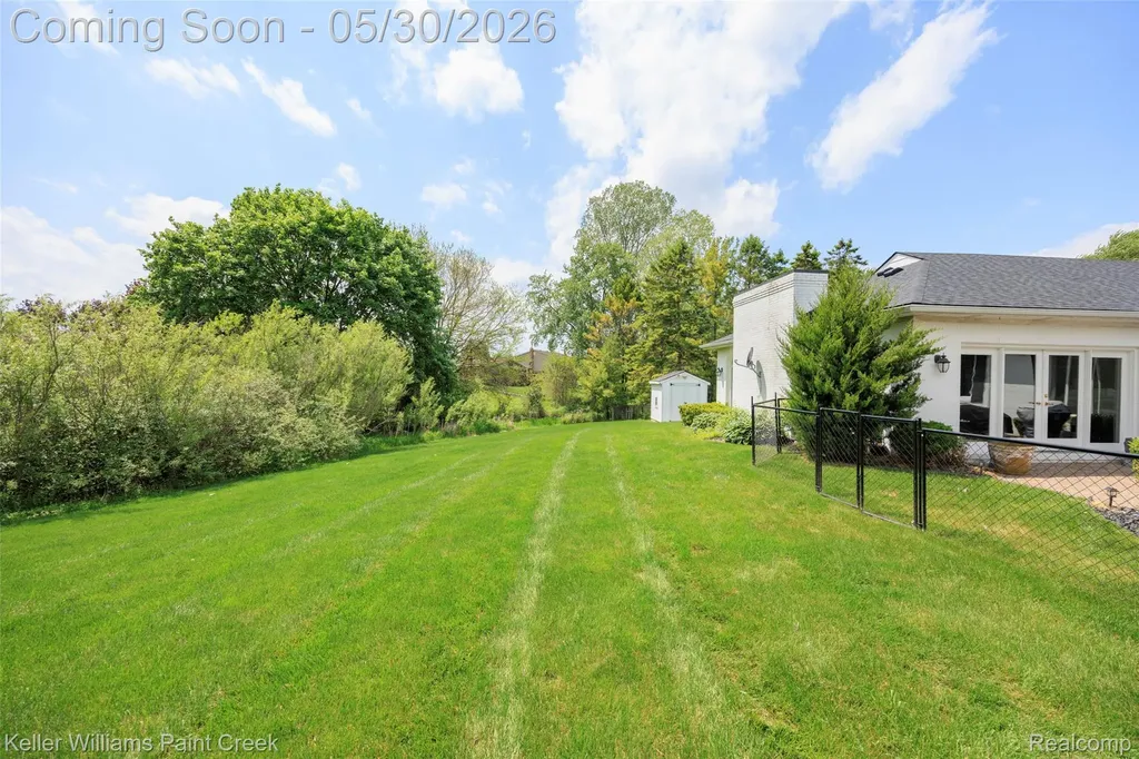 38880 Sahr Court Clinton Charter Township MI 48038