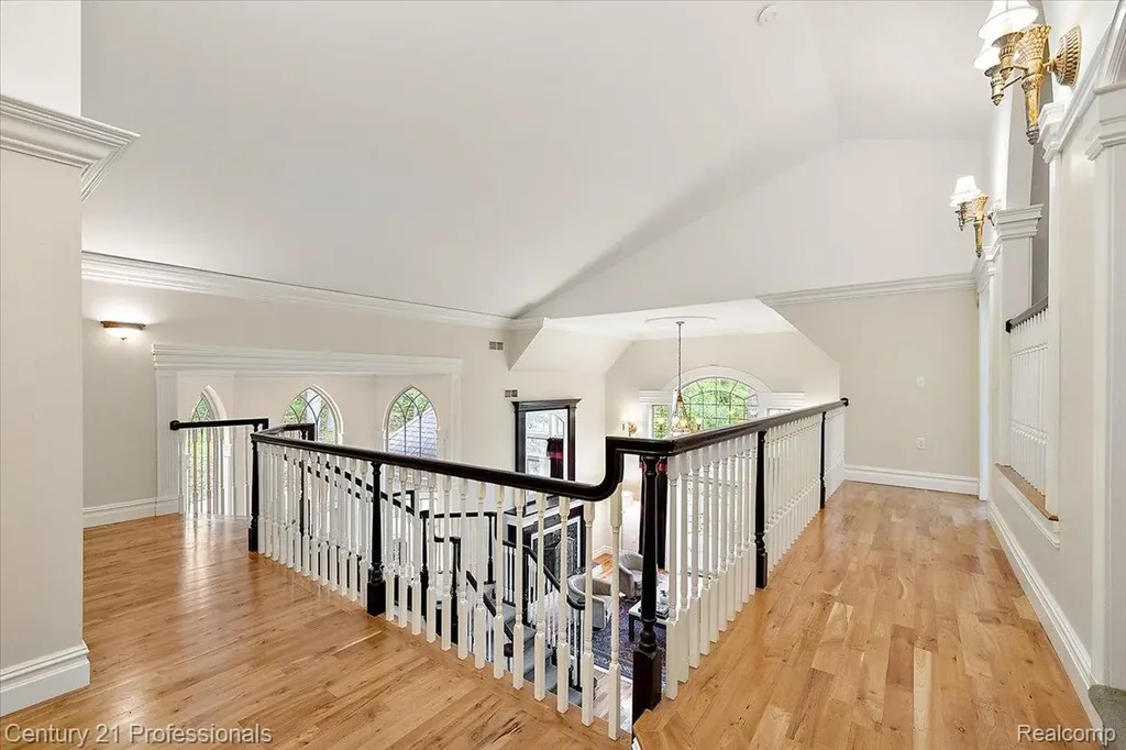 6705 College Park Drive Springfield Charter Township MI 48346
