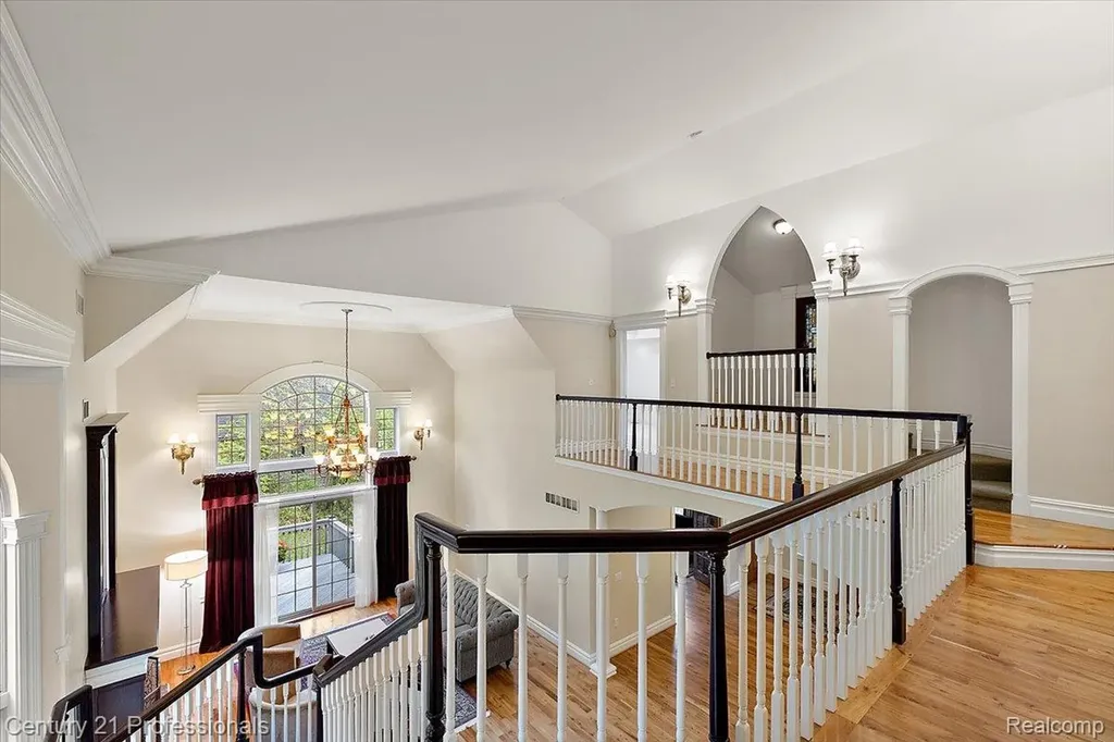 6705 College Park Drive Springfield Charter Township MI 48346